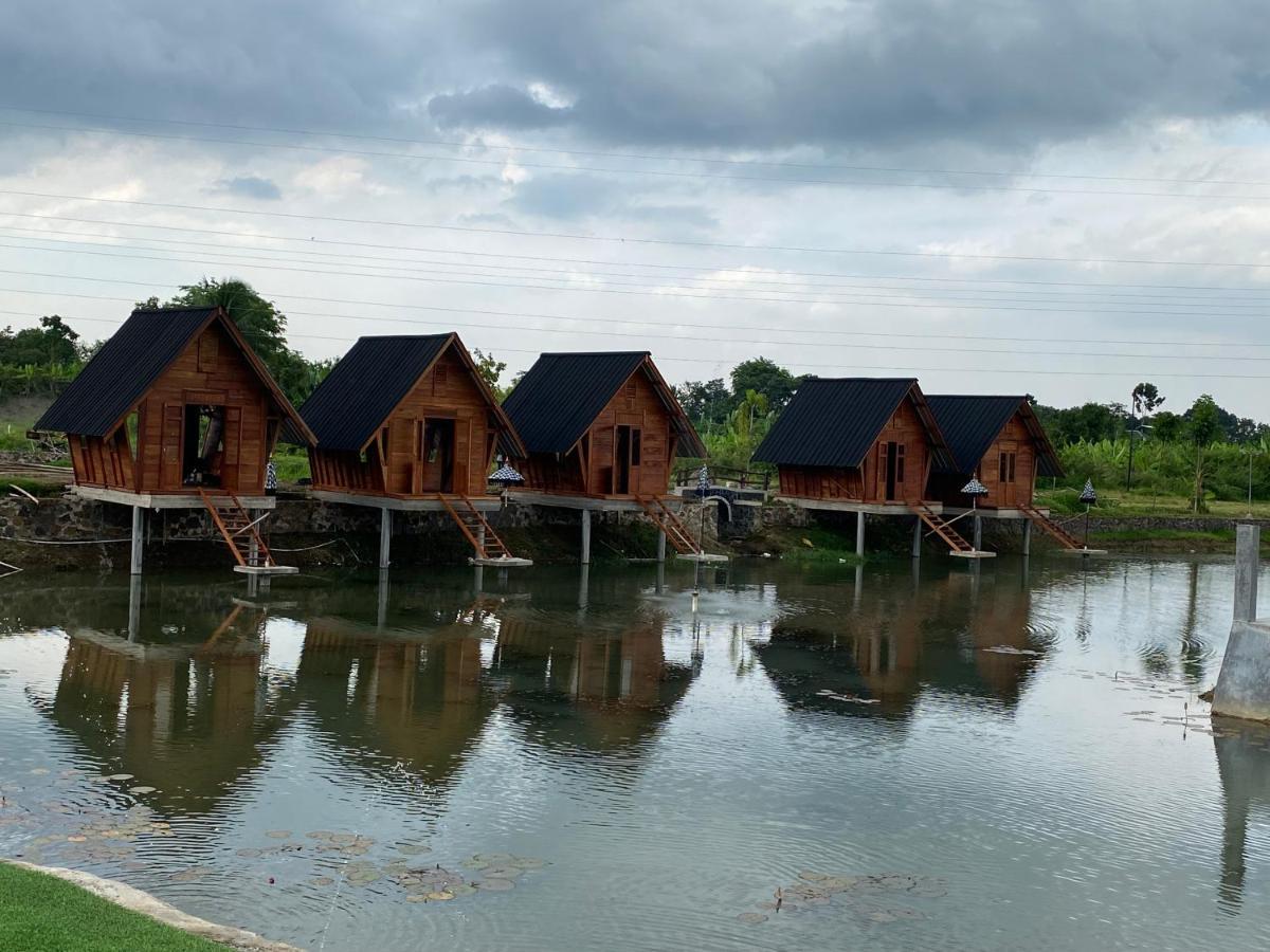 Resort & Resto Talaga Sundayana Subang Dış mekan fotoğraf